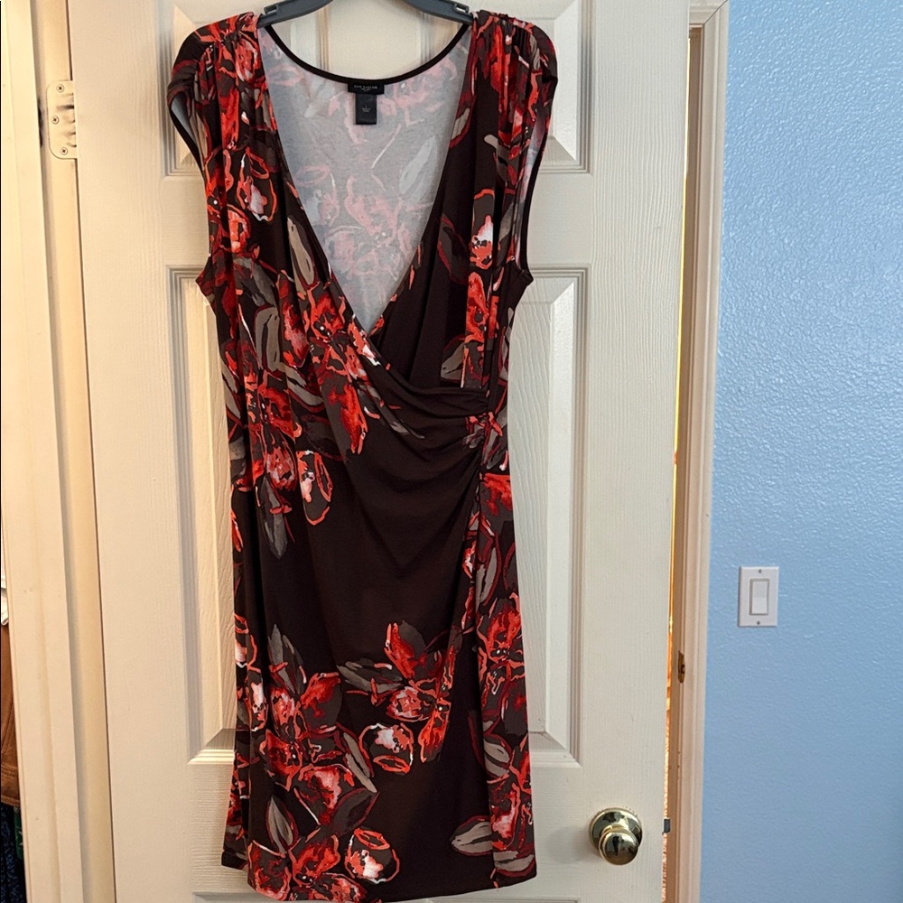 Ann Taylor Gray and Pink Floral Top